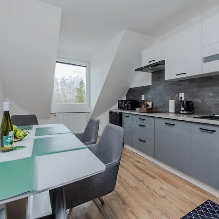 Alavia Apartament *