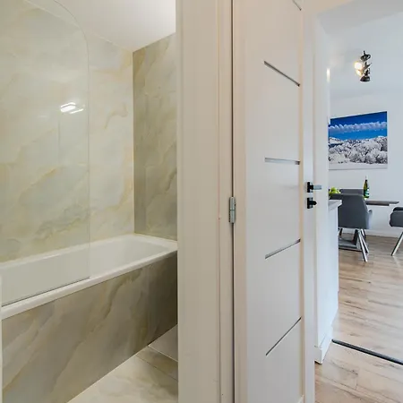 Alavia Vel'ka Lomnica